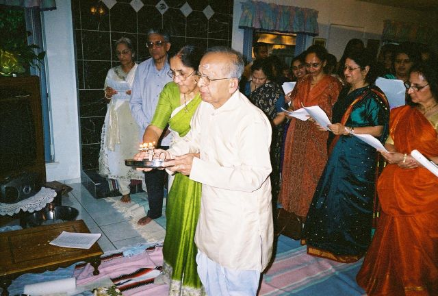 Aarti_Shree_Padmakant_and_Nita_Mehta